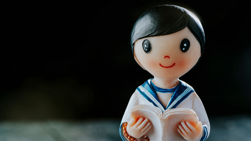 Traje de marinero en la comunión: superstición, moda y un príncipe inglés