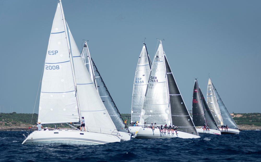 El viento del norte regala un final del balear de cruceros impresionante