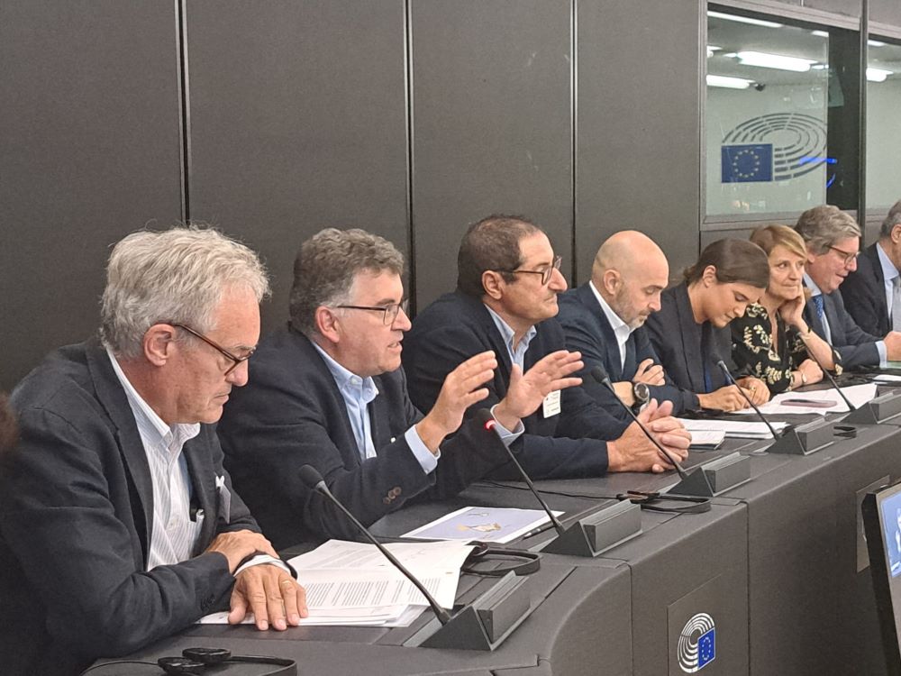 La UE rechaza aplicar recortes adicionales en las cuotas de pesca