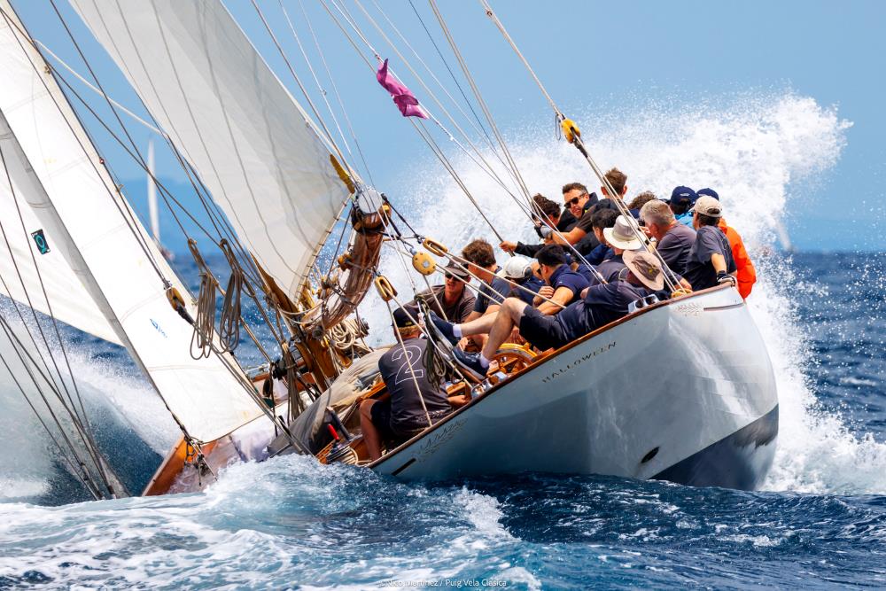 Barcelona estrena la temporada de vela clásica en el Mediterráneo