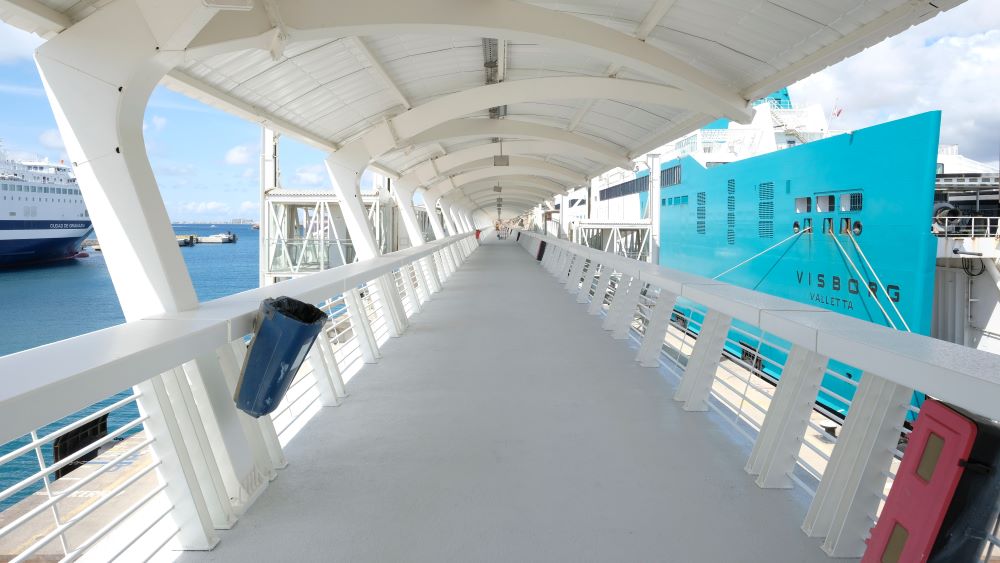 Finalizan las obras de mejora en los muelles del Botafoc