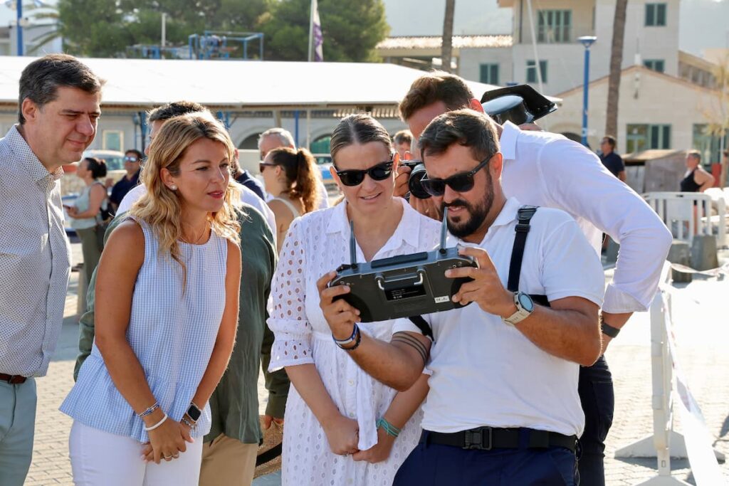 Un dron vigilará a vista de pájaro la actividad náutica en Baleares