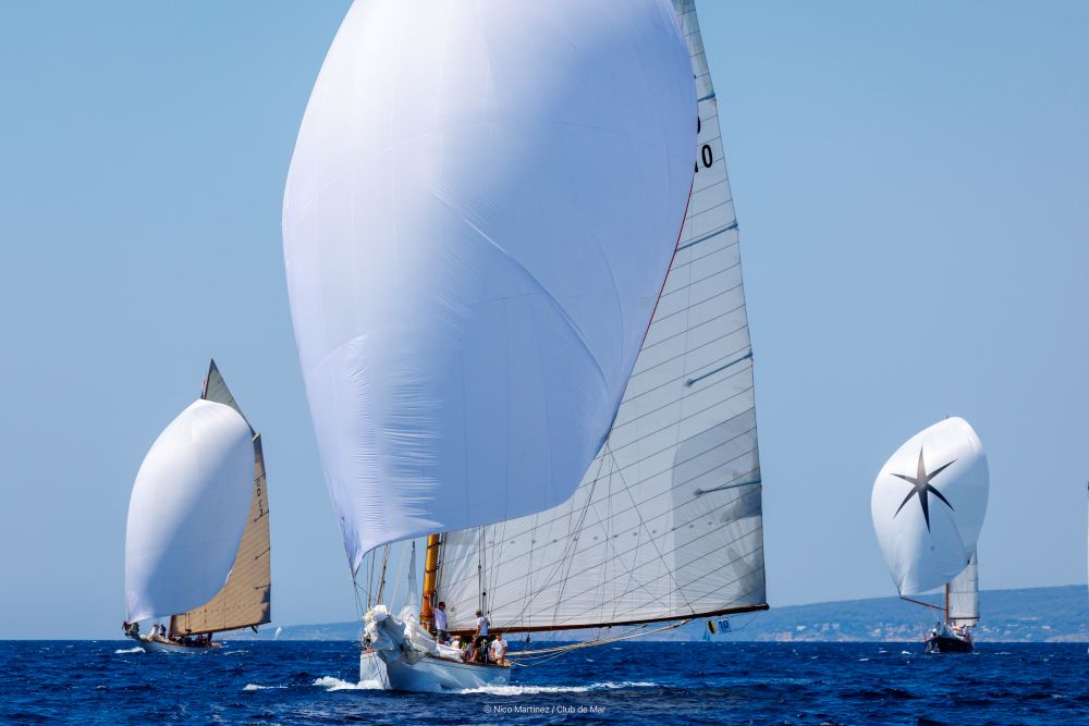 La XXX Regata Illes Balears Clàssics llega a su última jornada con todo por decidir