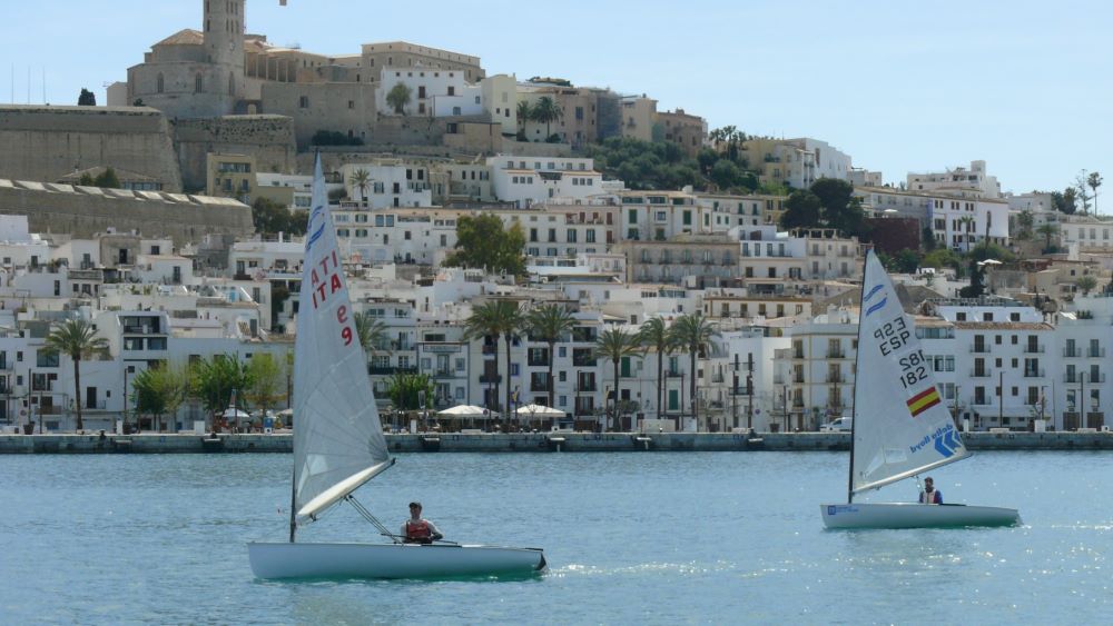 Ibiza se prepara para el Campeonato de España de Finn
