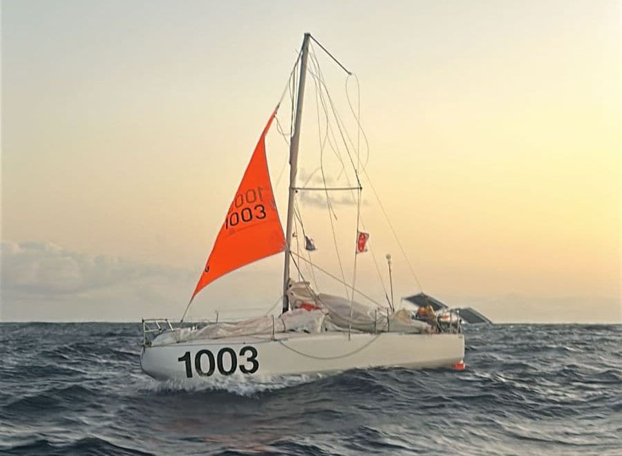 Ultima hora de la Mini Transat: abandonos, roturas y todos los españoles rumbo a Guadalupe