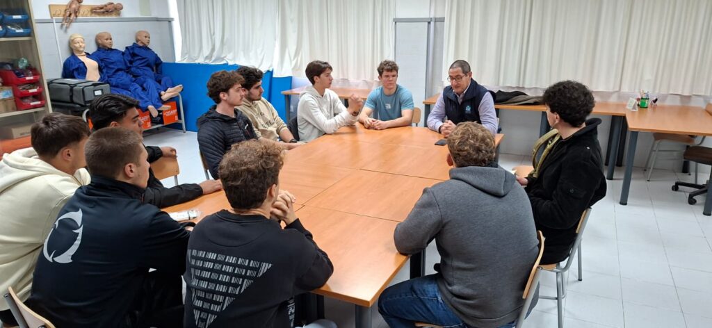 Jornada de orientación profesional en la Náuticopesquera de Palma