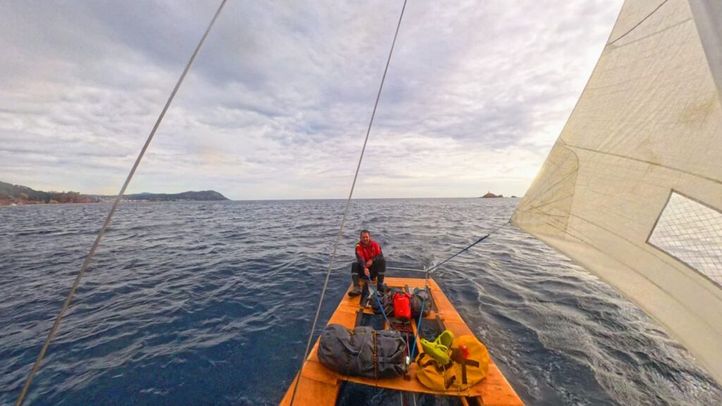 La Patagonia en patín a vela: «Pasarlo un poco mal en el mar te hace mejor persona»
