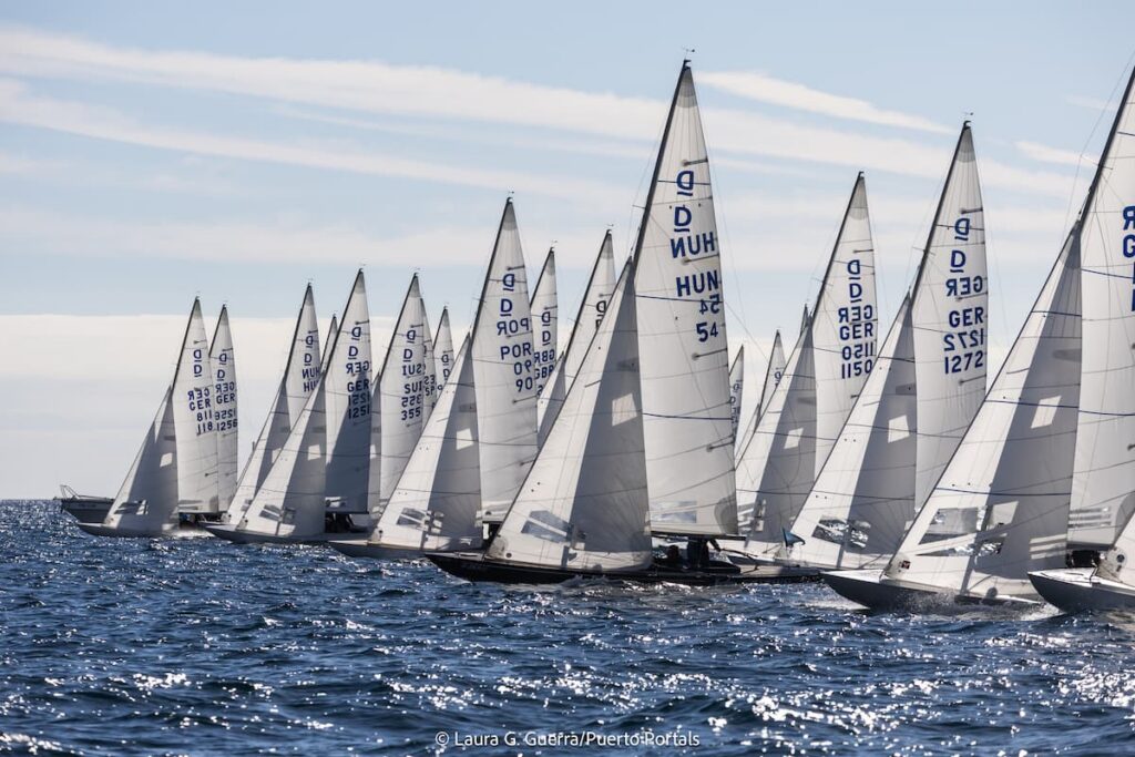 Easy irrumpe con fuerza y se coloca líder en Puerto Portals