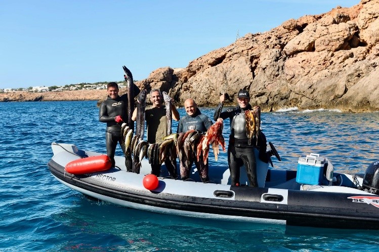 Ibiza reunió a los maestros de la pesca submarina