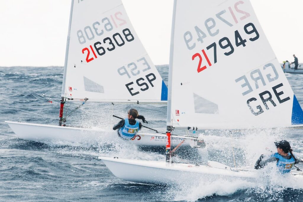 Buen comienzo para Karol Krupski y Marga Perelló en el mundial sub 21 de ILCA