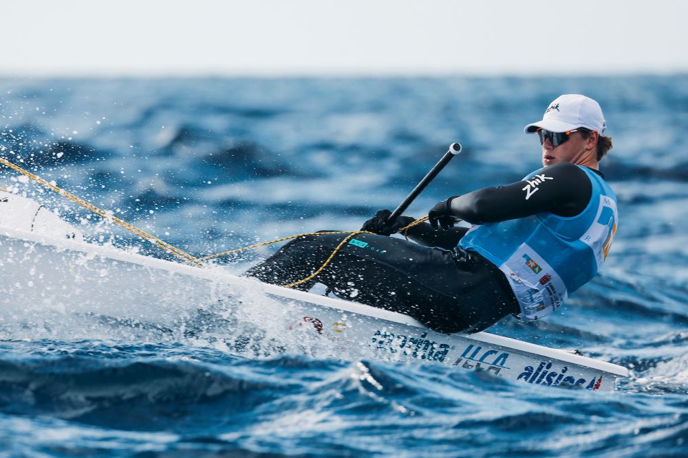 Karol Krupski se aferra al liderato en el Mundial Sub21 de ILCA 7