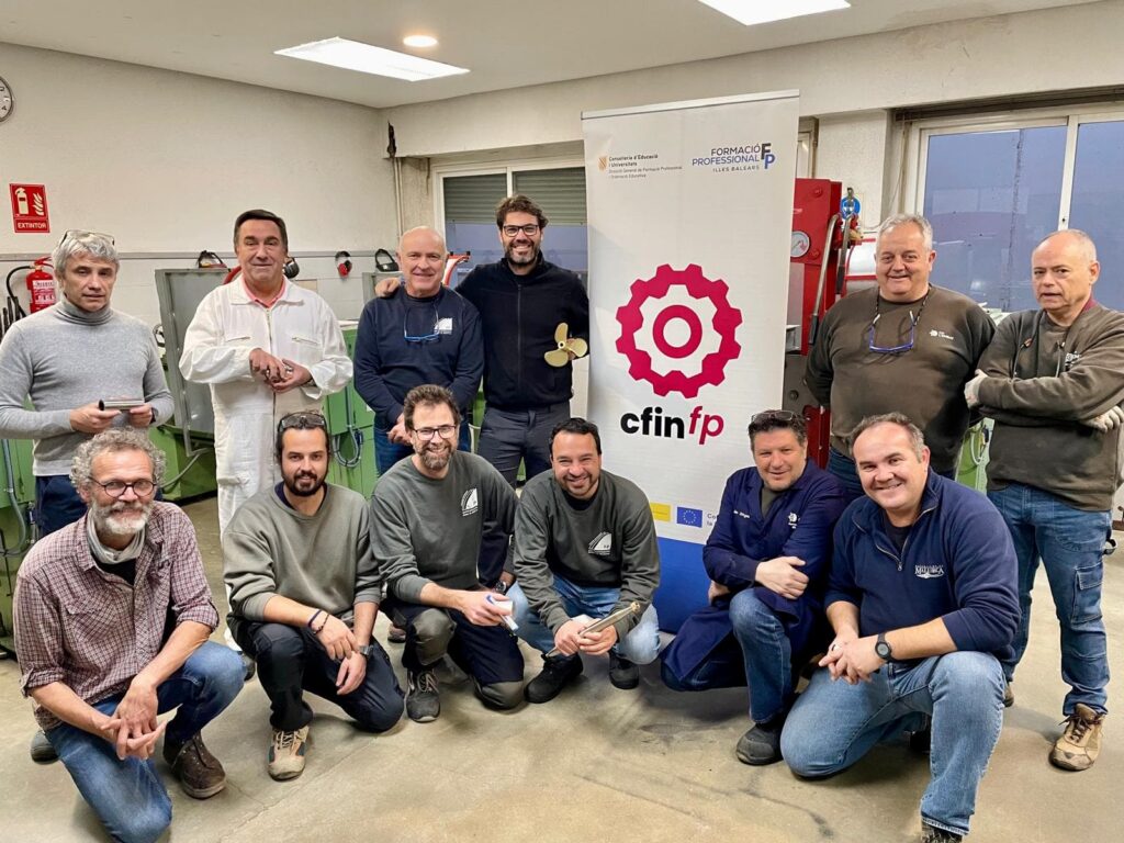 Curso especializado de tornero para náutica