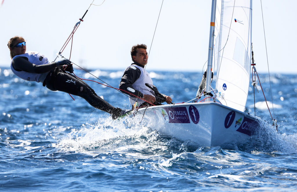 Cardona y Xammar ya lideran en el estreno del Trofeo Princesa Sofía