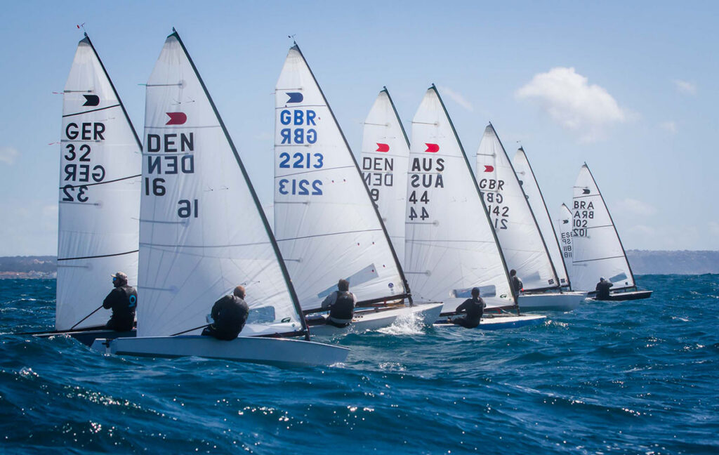 El BMComposites Trophy reúne en Palma a 50 regatistas de OK Dinghy y Snipe