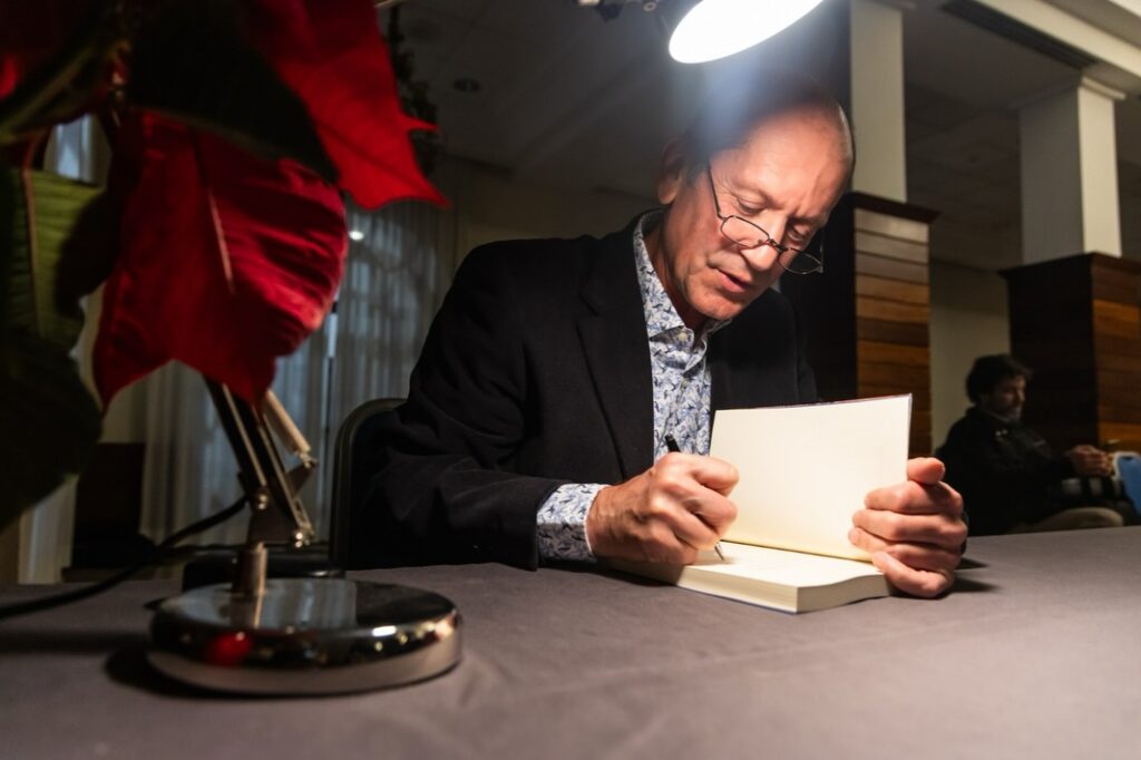 El libro ‘Navegar es necesario’ desembarca en Ibiza